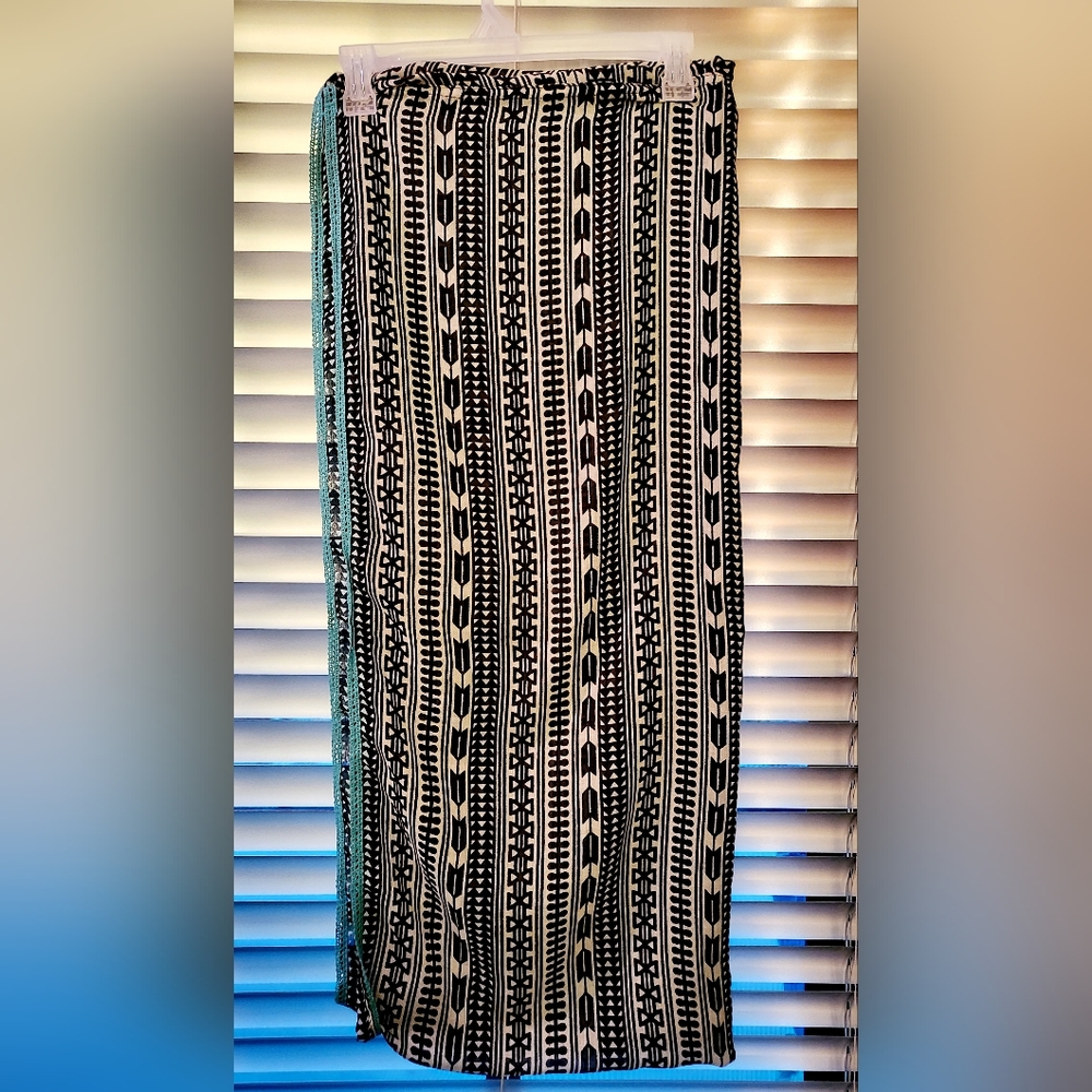 Infinity ScarfTurquoise Crochet Edging - Picture 5 of 9